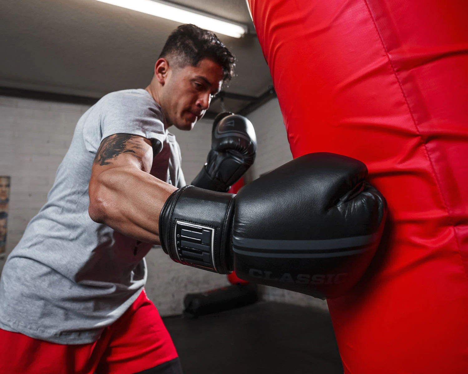 TITLE Classic Speed Boxing Gloves 12 TITLE Classic Speed Boxing Gloves - Image 10