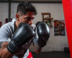 TITLE Classic Speed Boxing Gloves 37 TITLE Classic Speed Boxing Gloves -Knockout Gear CABG12BKGR 2