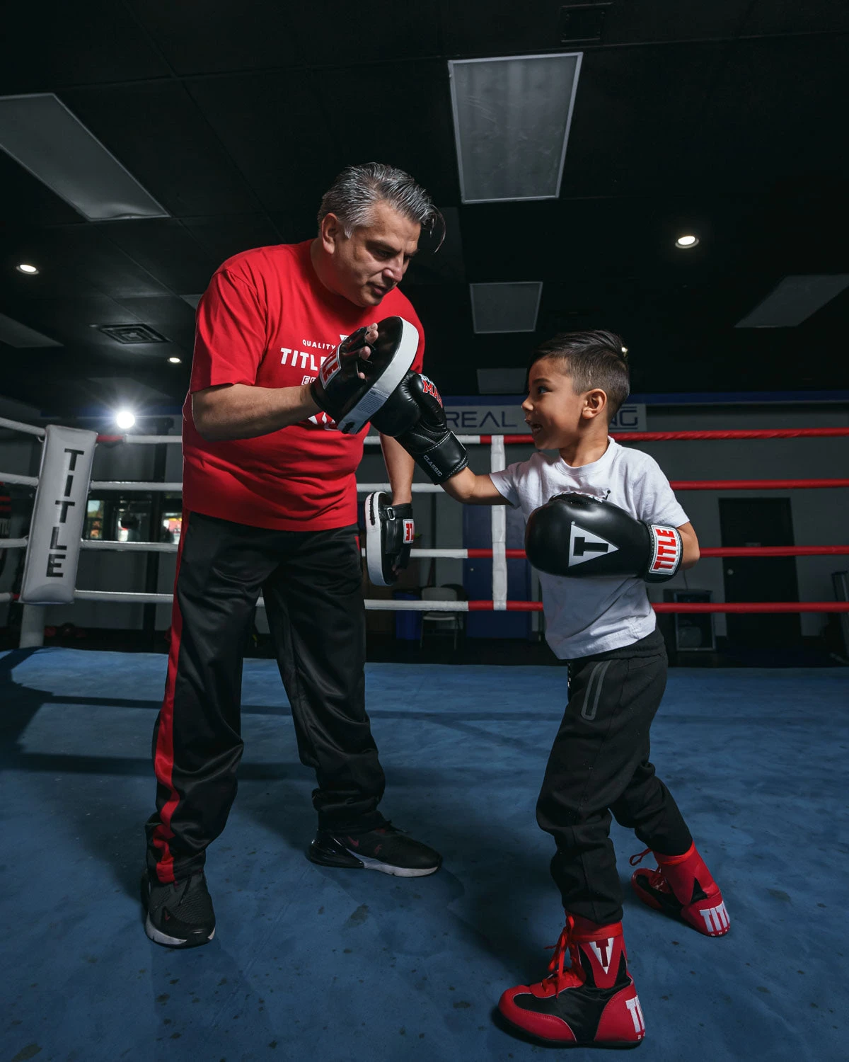 TITLE Classic Black Max Boxing Gloves 4 TITLE Classic Black Max Boxing Gloves - Image 2