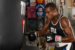 TITLE Classic Pro Style Training Gloves 3.0 35 TITLE Classic Pro Style Training Gloves 3.0 -Knockout Gear CVVTG3BK WH