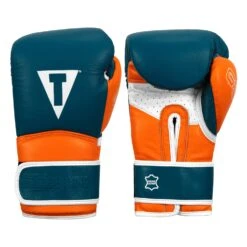 TITLE Boxing Gel Freestyle Training Gloves 22 TITLE Boxing Gel Freestyle Training Gloves -Knockout Gear FRTTG BL OR WH 1