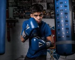 TITLE Boxing Gel Glory Super Bag Gloves 2.0 30 TITLE Boxing Gel Glory Super Bag Gloves 2.0 -Knockout Gear GGASBG2BLBK