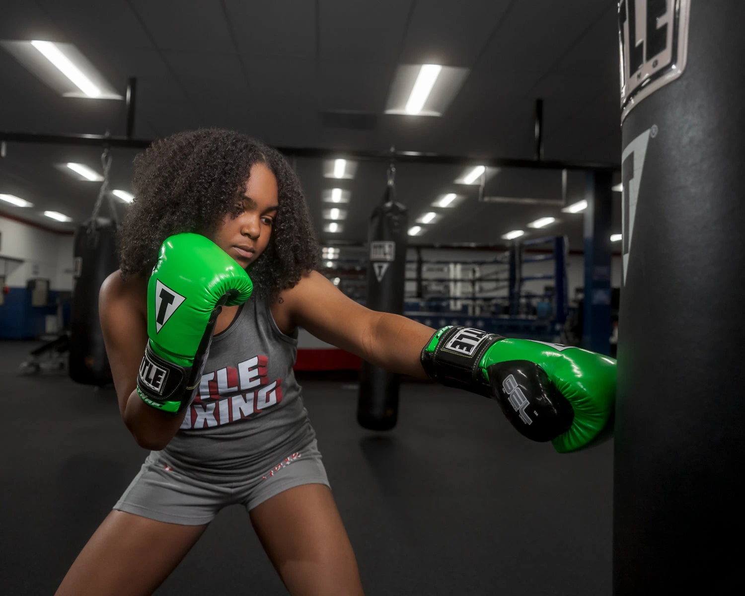 TITLE Boxing Gel Glory Super Bag Gloves 2.0 18 TITLE Boxing Gel Glory Super Bag Gloves 2.0 - Image 16