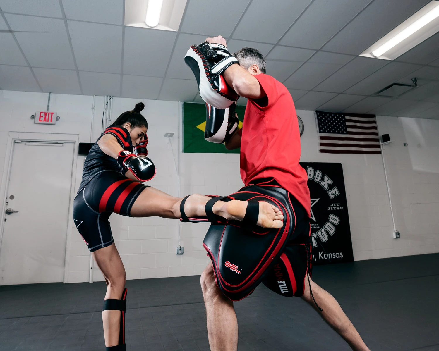 TITLE MMA Gel Thai Style Thigh Pads 2.0 8 TITLE MMA Gel Thai Style Thigh Pads 2.0 - Image 6