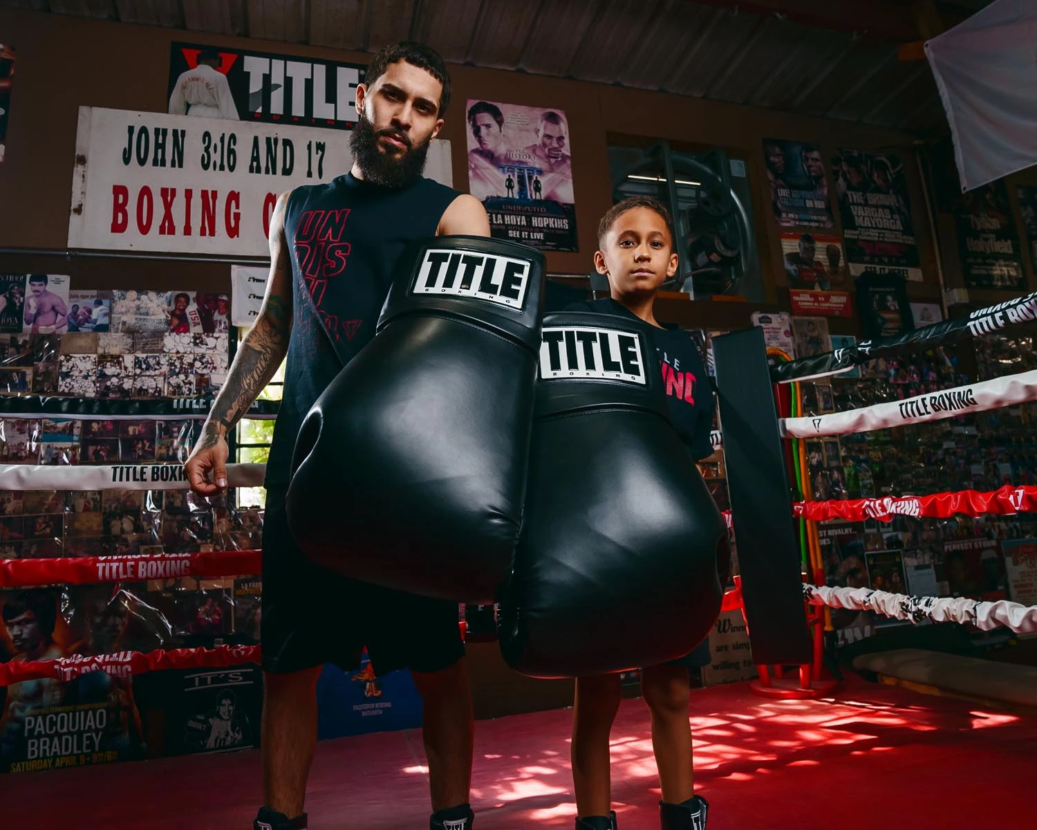 TITLE Boxing Jumbo Boxing Gloves 2.0 17 TITLE Boxing Jumbo Boxing Gloves 2.0 - Image 15