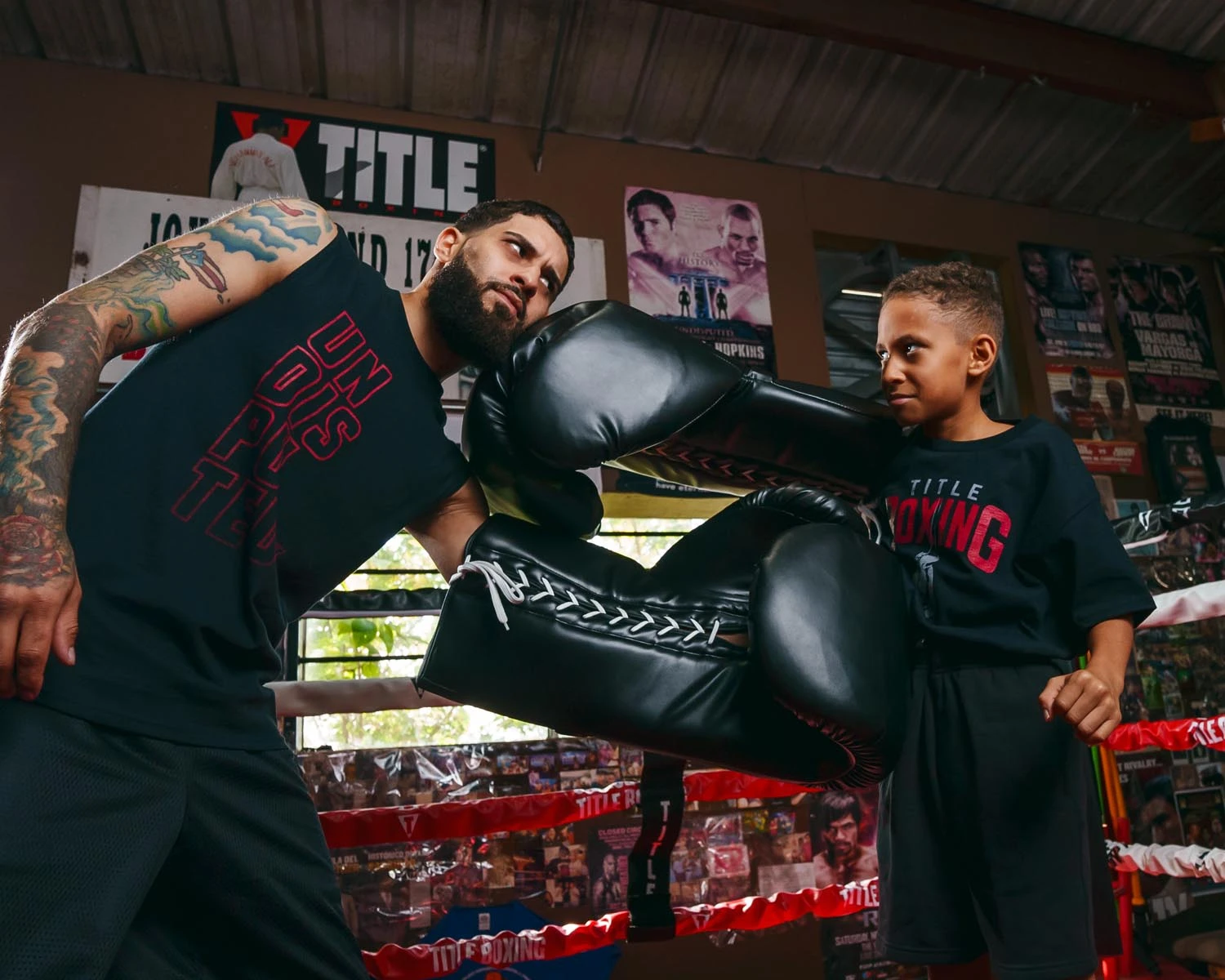 TITLE Boxing Jumbo Boxing Gloves 2.0 22 TITLE Boxing Jumbo Boxing Gloves 2.0 - Image 20