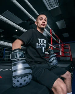 TITLE Boxing Liberty Bag Gloves -Knockout Gear LBTBGBKGR 2