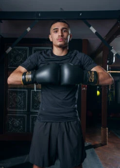 TITLE Boxing Roberto Duran Leather Sparring Gloves 16 TITLE Boxing Roberto Duran Leather Sparring Gloves -Knockout Gear RDSGBK 1