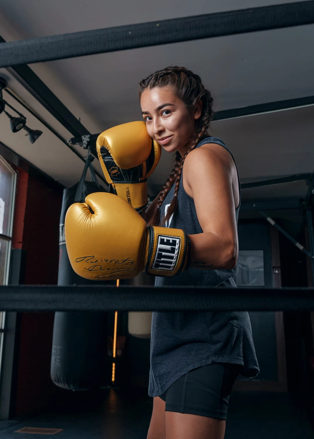 TITLE Boxing Roberto Duran Leather Training Gloves 8 TITLE Boxing Roberto Duran Leather Training Gloves - Image 7