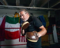 TITLE Boxing Retro Old School Punch Mitts 14 TITLE Boxing Retro Old School Punch Mitts -Knockout Gear ROSPMBR 3