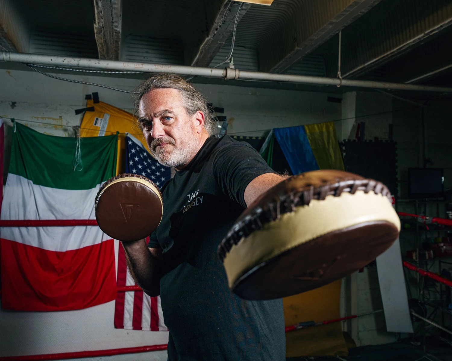 TITLE Boxing Retro Old School Punch Mitts 9 TITLE Boxing Retro Old School Punch Mitts - Image 7