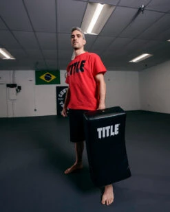 TITLE Boxing Pro Punch Shield 2.0 15 TITLE Boxing Pro Punch Shield 2.0 -Knockout Gear TBSH2BK 3