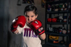 TITLE Boxing Youth Bag Gloves 23 TITLE Boxing Youth Bag Gloves -Knockout Gear YTBBGRD BK