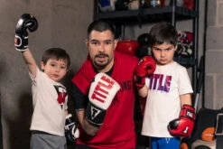 TITLE Boxing Youth Bag Gloves 28 TITLE Boxing Youth Bag Gloves -Knockout Gear a7301049 ytbbg