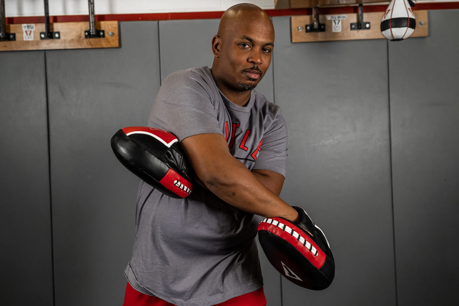 TITLE Boxing Air Vent Technology Punch Mitt 11 TITLE Boxing Air Vent Technology Punch Mitt - Image 9