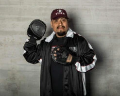 TITLE Black Blitz Micro Mitts -Knockout Gear bkbpm bk