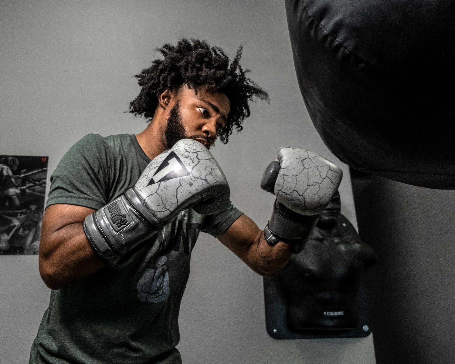 TITLE Boxing Roberto Duran Stone Leather Training Gloves 4 TITLE Boxing Roberto Duran Stone Leather Training Gloves - Image 2