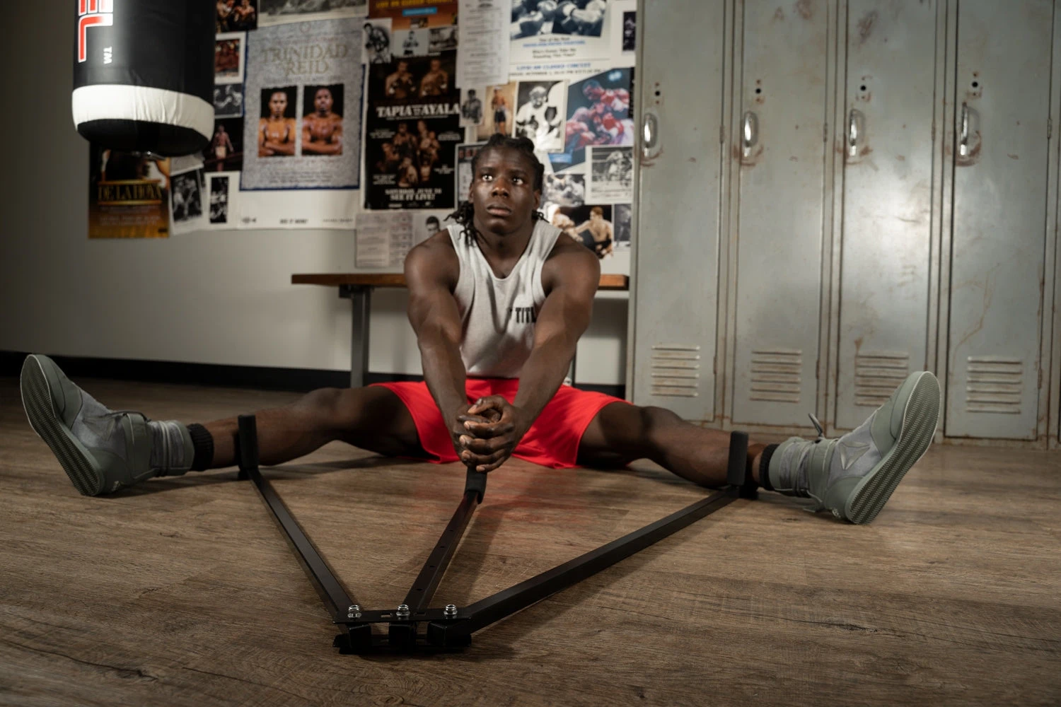 TITLE Boxing Deluxe Leg Stretch 4 TITLE Boxing Deluxe Leg Stretch - Image 2