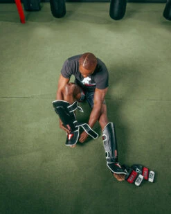 TITLE MMA Perform World Pro Shin Guards 2.0 10 TITLE MMA Perform World Pro Shin Guards 2.0 -Knockout Gear pghds2 bk 1