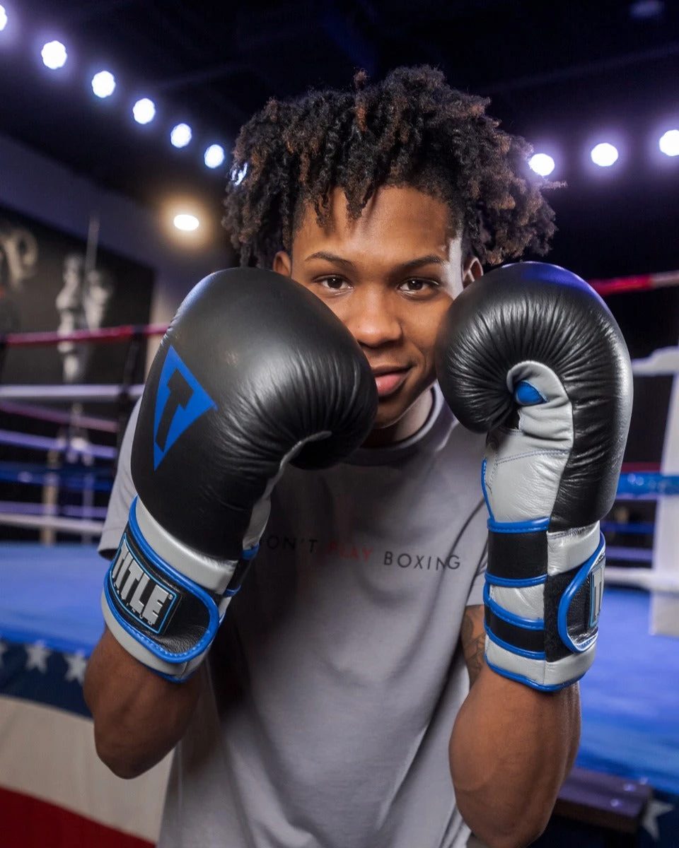 TITLE Platinum Perilous Boxing Training Gloves 4 TITLE Platinum Perilous Boxing Training Gloves - Image 2