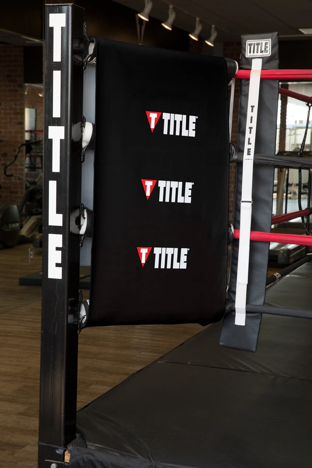 TITLE Boxing Pro Turnbuckle Corner Wraps Set 6 TITLE Boxing Pro Turnbuckle Corner Wraps Set - Image 4