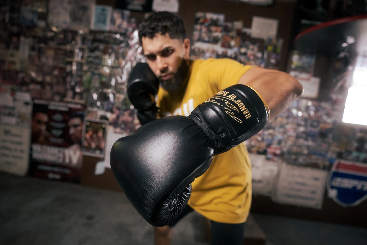 TITLE Boxing Roberto Duran Leather Sparring Gloves 4 TITLE Boxing Roberto Duran Leather Sparring Gloves - Image 2