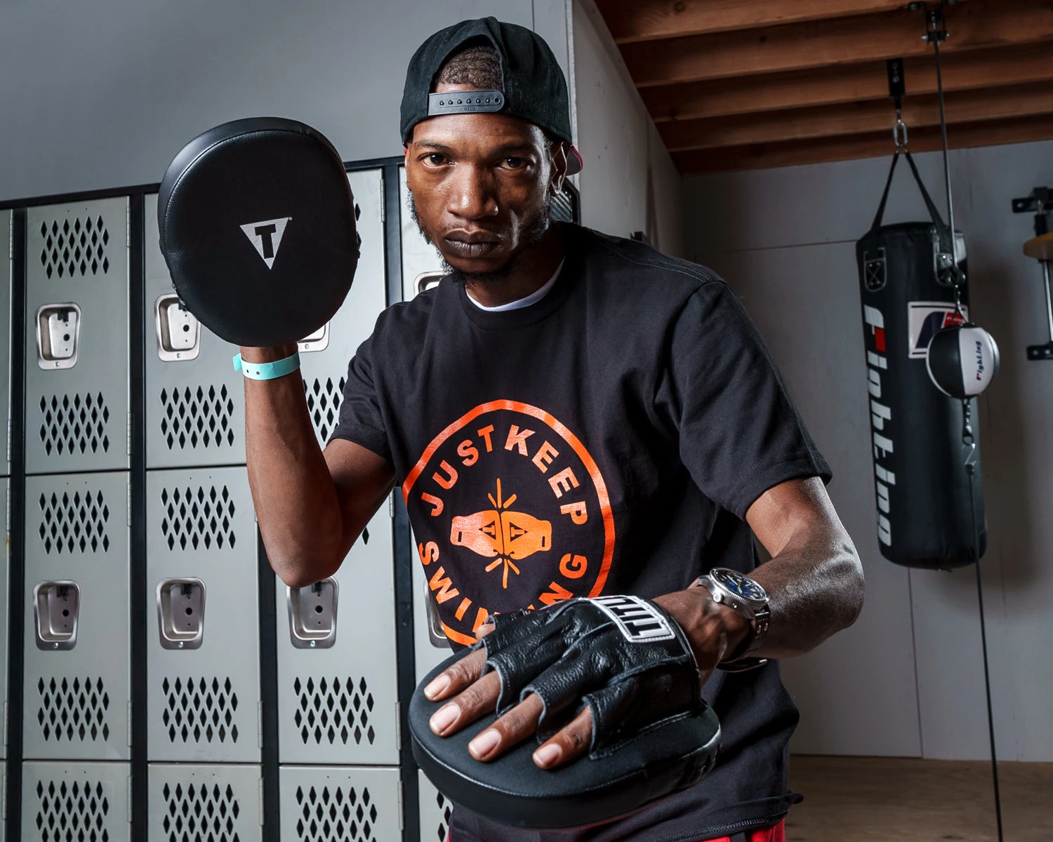 TITLE Boxing Razor Punch Mitts 2.0 7 TITLE Boxing Razor Punch Mitts 2.0 - Image 5