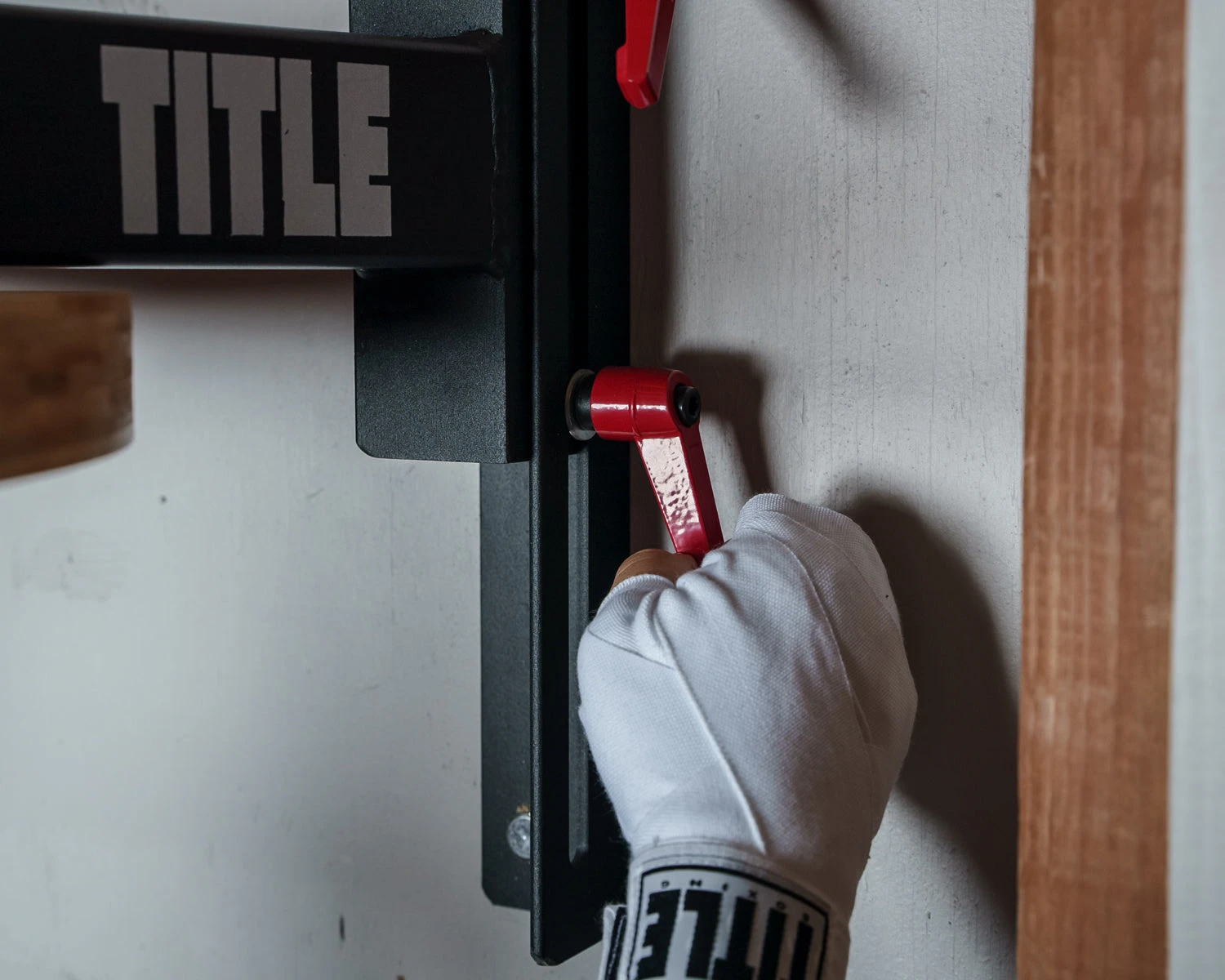 TITLE Boxing Forged Steel Adjustable Pro Speed Bag Platform 12 TITLE Boxing Forged Steel Adjustable Pro Speed Bag Platform - Image 10