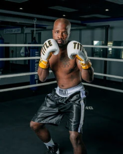 TITLE Boxing Edge Boxing Trunks 2.0 27 TITLE Boxing Edge Boxing Trunks 2.0 -Knockout Gear tbtc2 bk wh 2 1 1