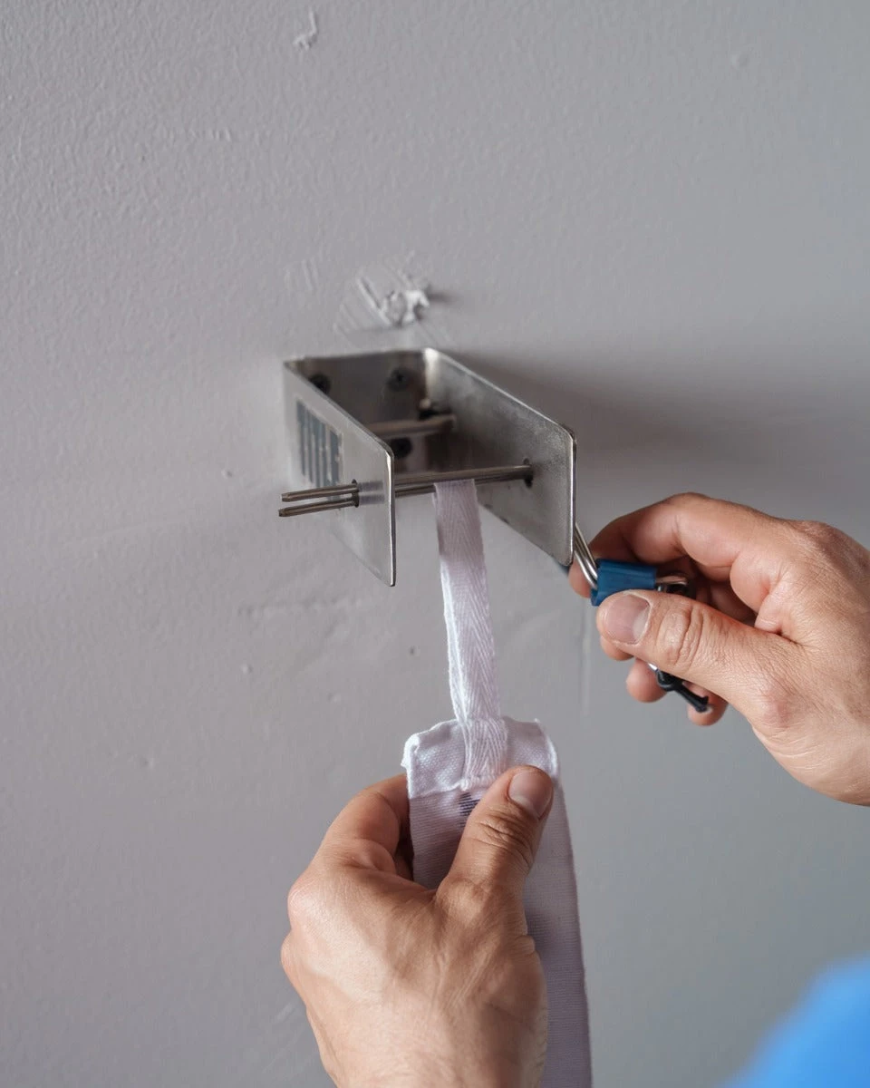 TITLE Boxing 2-N-1 Zip Hand Wrap Roller 7 TITLE Boxing 2-N-1 Zip Hand Wrap Roller - Image 5